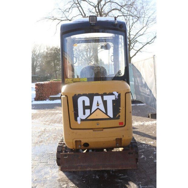 2018 Caterpillar 301.7D-44790891