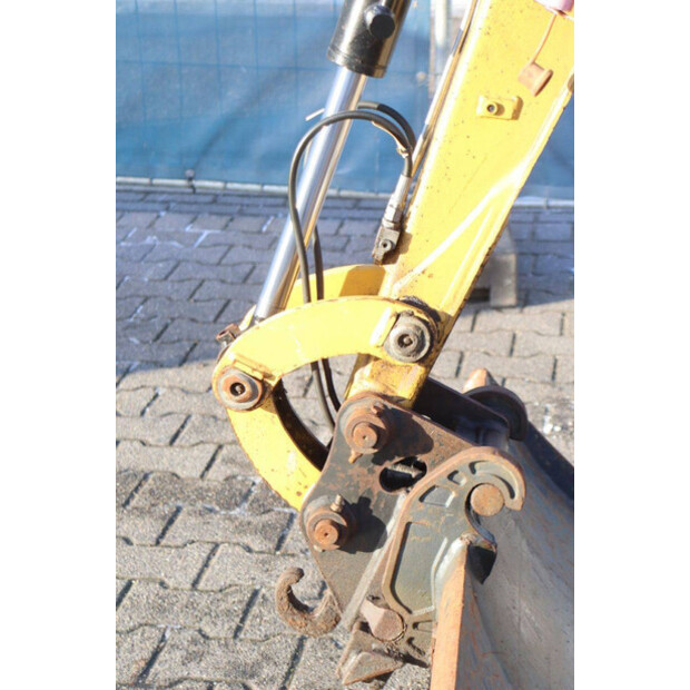 2018 Caterpillar 301.7D-44790898