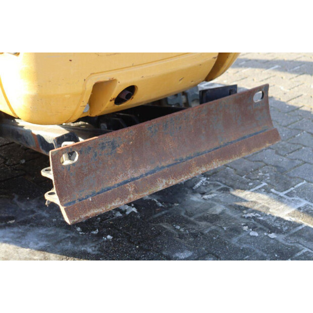 2018 Caterpillar 301.7D-44790907