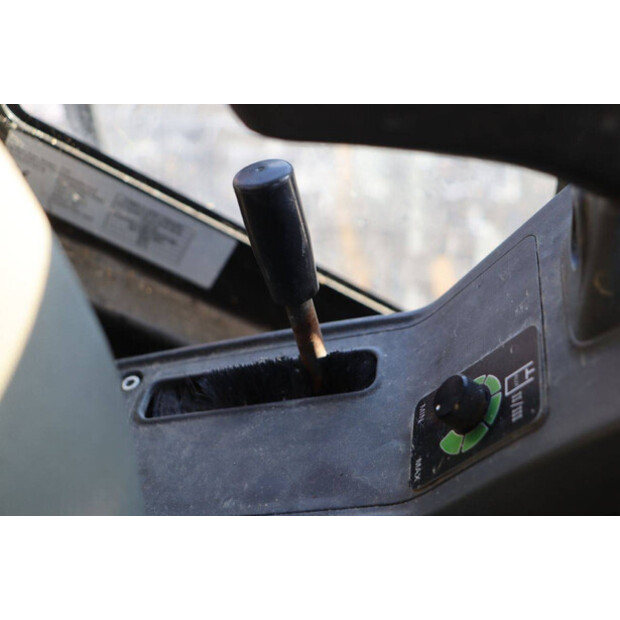 2018 Caterpillar 301.7D-44790923