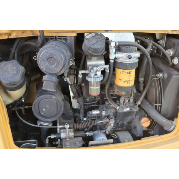 2018 Caterpillar 301.7D-44790925