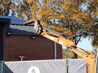 2009-hitachi-zx18-3clr-44790982