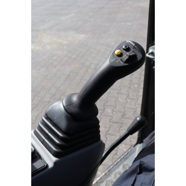 كاتربيلر 301.8-44791038