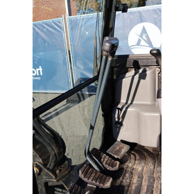 Hyundai ROBEX18-9AK-44791088