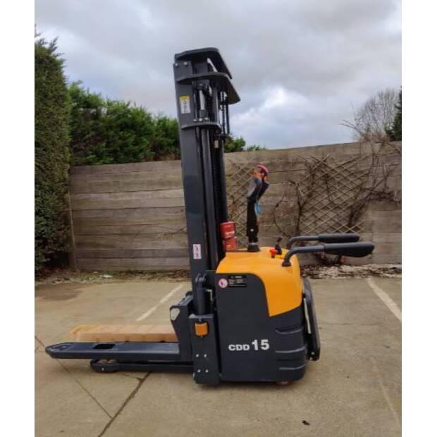 Nycheki EW15-44791255