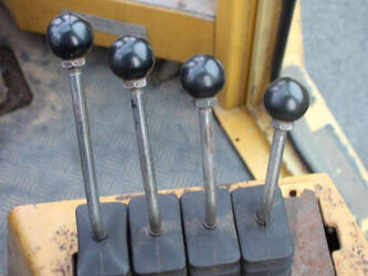 1999-caterpillar-v155c-1402233-44791476