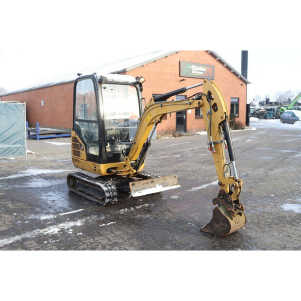 2018 كاتربيلر 301.7D-44791490