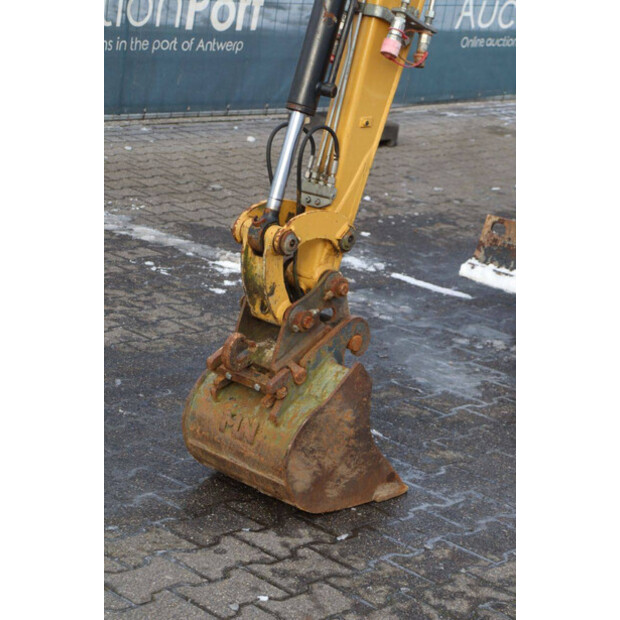 2018 كاتربيلر 301.7D-44791493