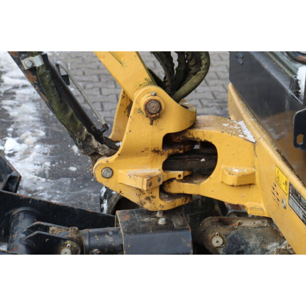 2018 كاتربيلر 301.7D-44791501