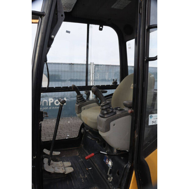 2018 كاتربيلر 301.7D-44791507