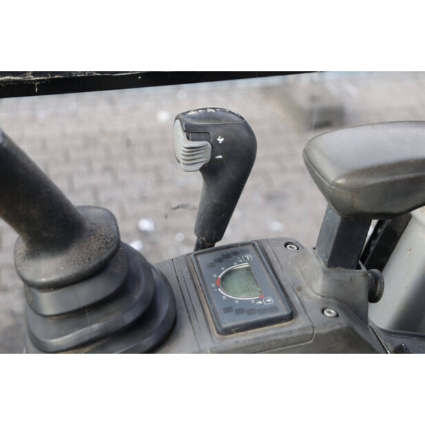 2018 كاتربيلر 301.7D-44791512