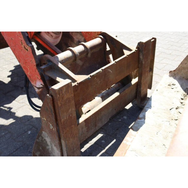 2011 كوبوتا R520NH-44791578