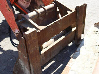 2011-kubota-r520nh-1402236-44791578