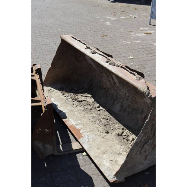 2011 كوبوتا R520NH-44791579