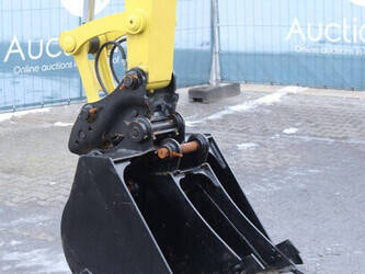 2015-yanmar-vio80-1402240-44791737