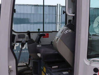 2013-takeuchi-tb219-1402241-44791788