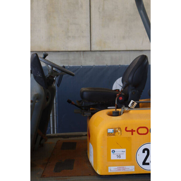 2016 Neuson 4001-44791947