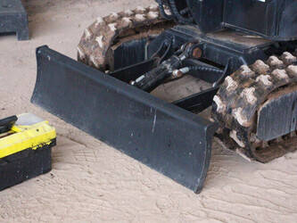 2024-agt-industrial-qh13r-1402249-44792006