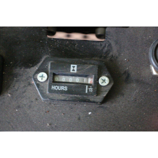 2024 إيه جي تي إندستريال QH13R-44792020