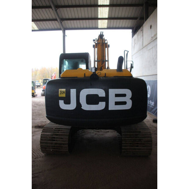 2018 JCB JS131LC-44792031