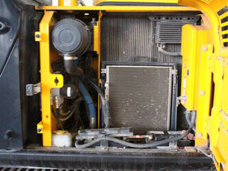 2018-jcb-js131lc-1402250-44792051