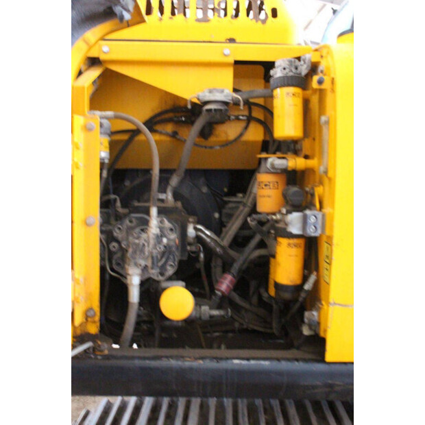 2018 JCB JS131LC-44792053