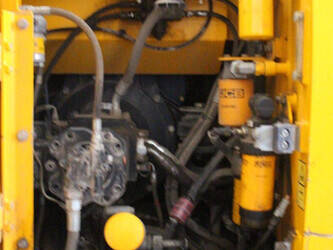 2018-jcb-js131lc-1402250-44792053