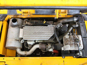 2018-jcb-js131lc-1402250-44792055