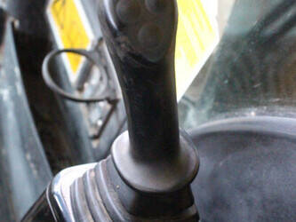 2018-jcb-js131lc-1402250-44792061