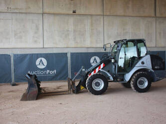 Image for WHEEL LOADERS 2017 KRAMER 8085