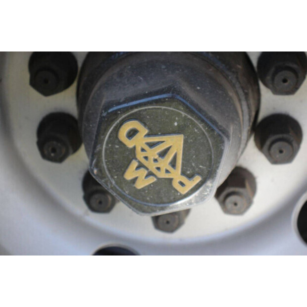 2025 اي ار اف 3AYH-44792617