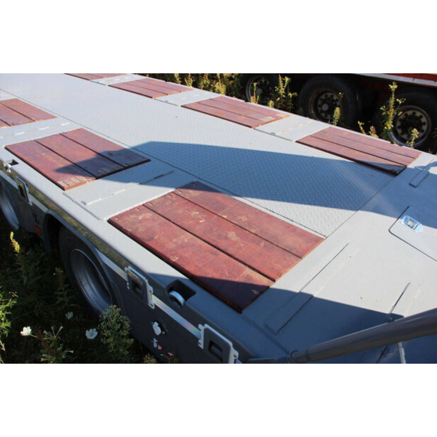 2025 اي ار اف 3AYH-44792621