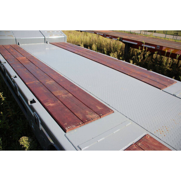 2025 اي ار اف 3AYH-44792623