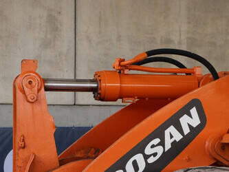 2011-doosan-dl420-1402274-44792813