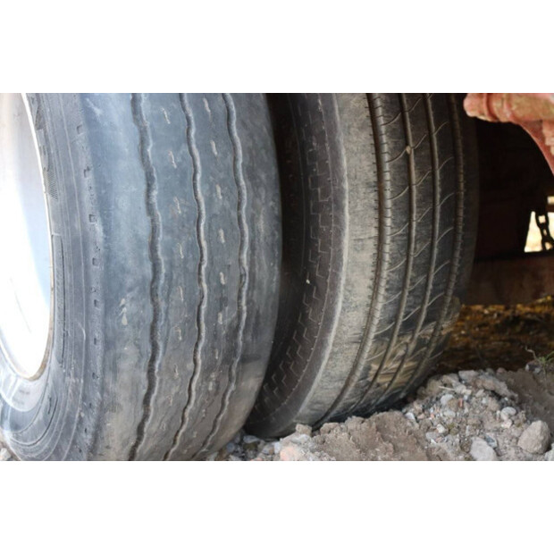 1992 SVP 12.48.3-44792862