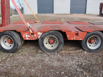 1992-svp-12-48-3-1402275-44792867