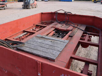 1992-svp-12-48-3-1402275-44792874