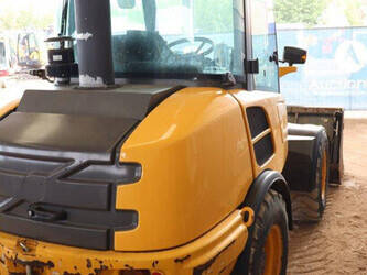 2010-volvo-l25f-p-1402276-44792882