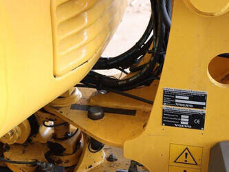 2010-volvo-l25f-p-1402276-44792892