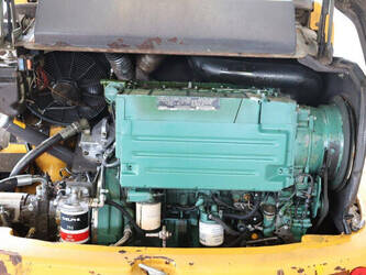 2010-volvo-l25f-p-1402276-44792896