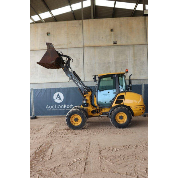 2010 Volvo L25F-P-44792908