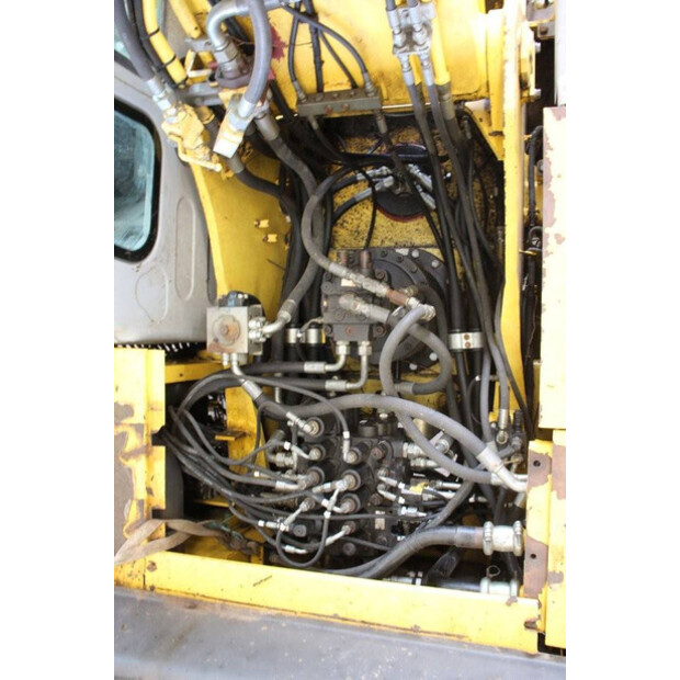 2007 New Holland E265-44793118