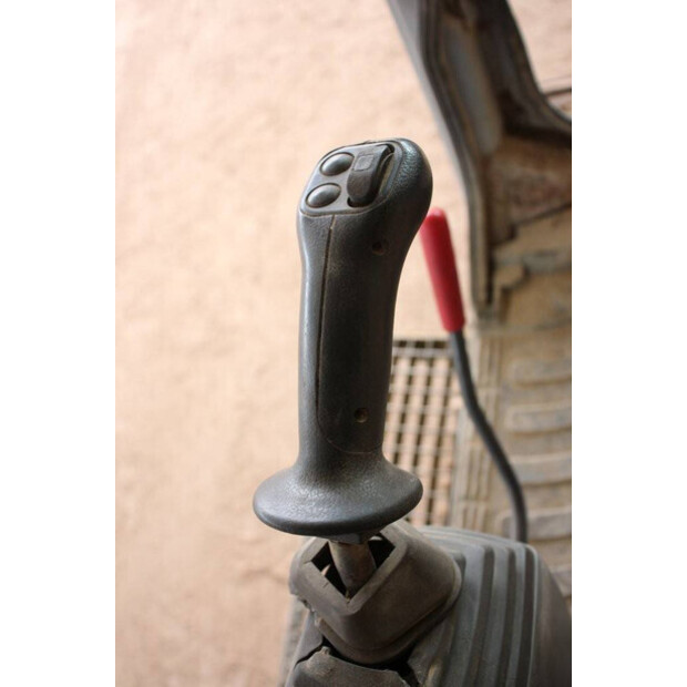 2007 New Holland E265-44793125