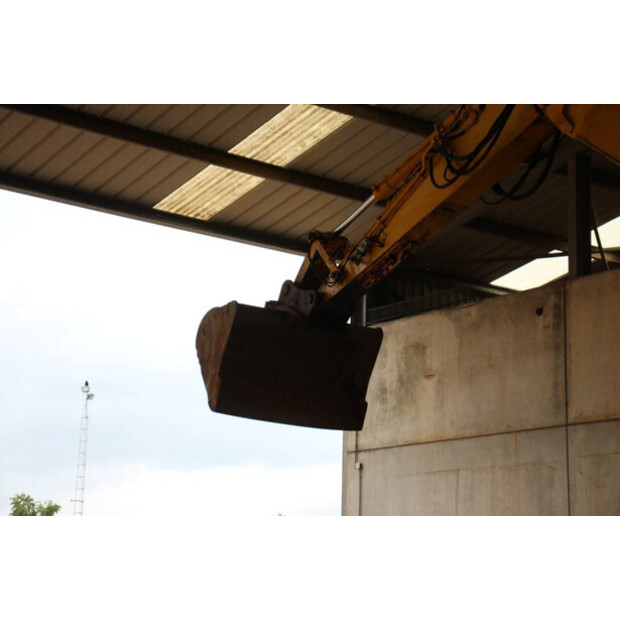 2007 New Holland E265-44793131