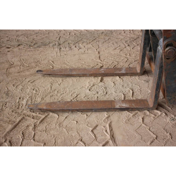 2014 جيه سي بي 531-70-44793142