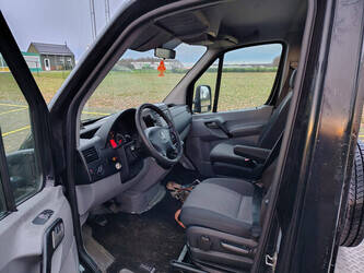 2015-volkswagen-crafter-1402289-44793260