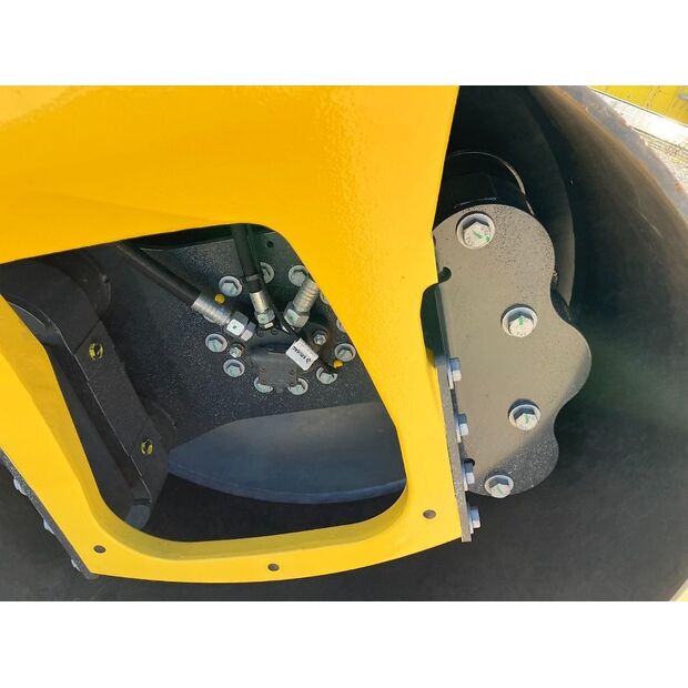 BOMAG BW 151 AD-50-44793357