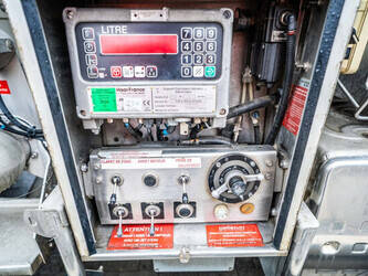 2009-volvo-fm500-1402310-44793561