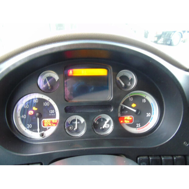 2012 داف XF 105.410-44793788