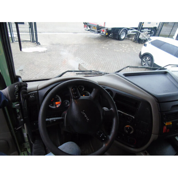 2012 داف XF 105.410-44793804